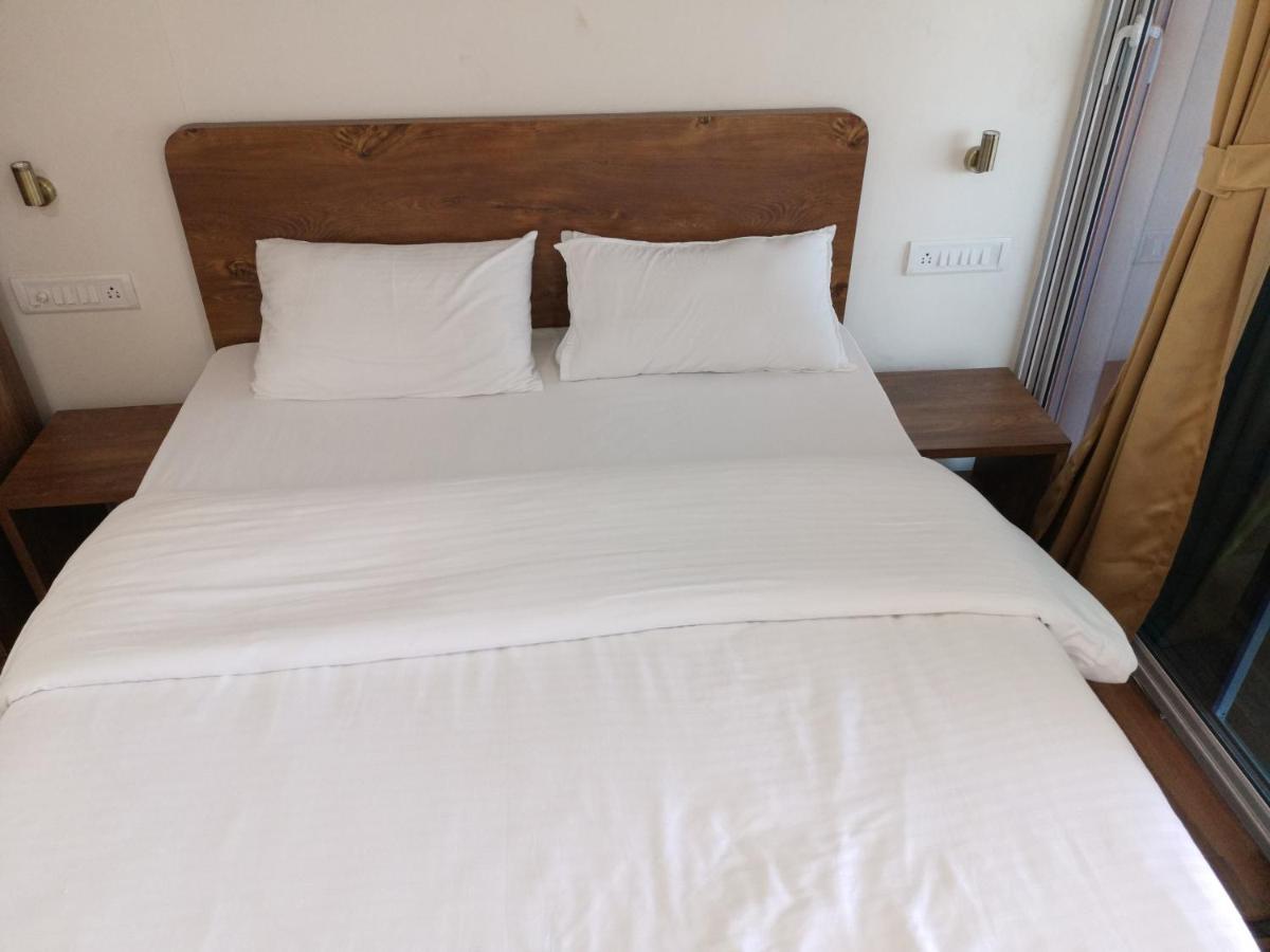 The Koasta Sea View Resort Korlai Dış mekan fotoğraf
